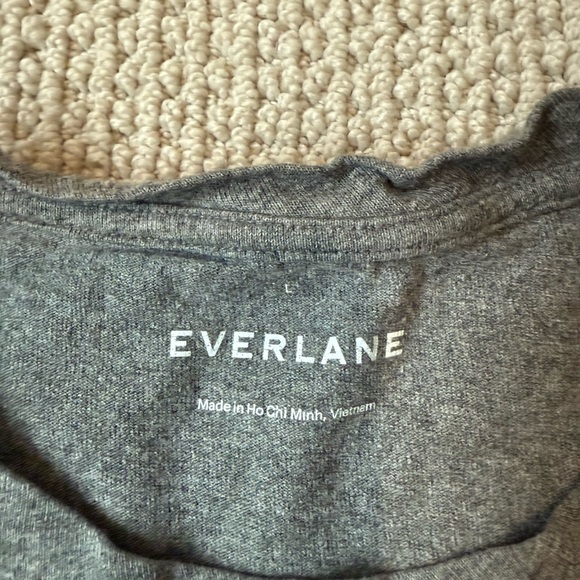 Men's Everlane Gray Pocket T-Shirt - Picture 2 of 3